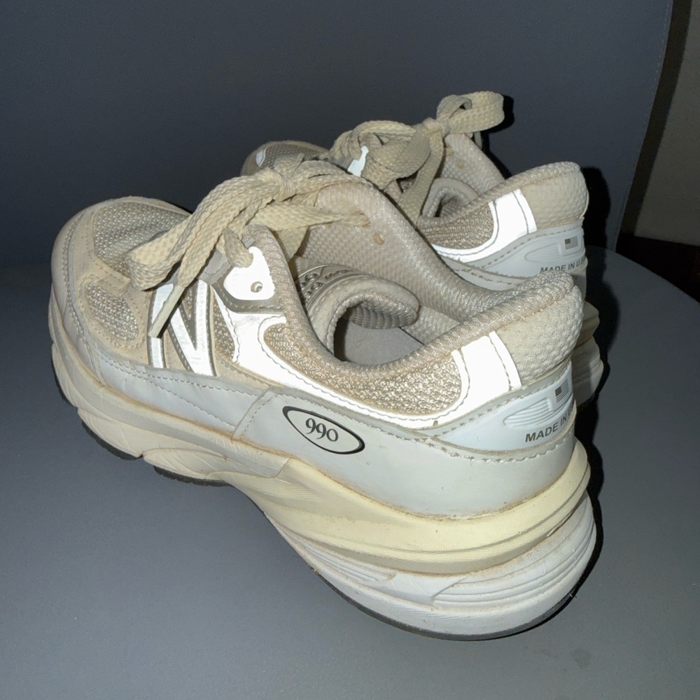 990 White/Tan Women's Athletic Sneakers